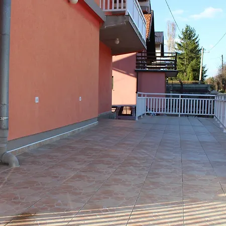 Villa Mido Vog *